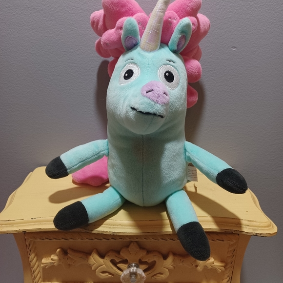 Merrymakers kevin unicorn - Picture 3 of 4